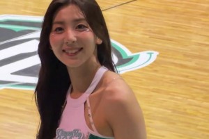 韩国拉拉队“睦娜京”这颜值身材 吧友们打几分？